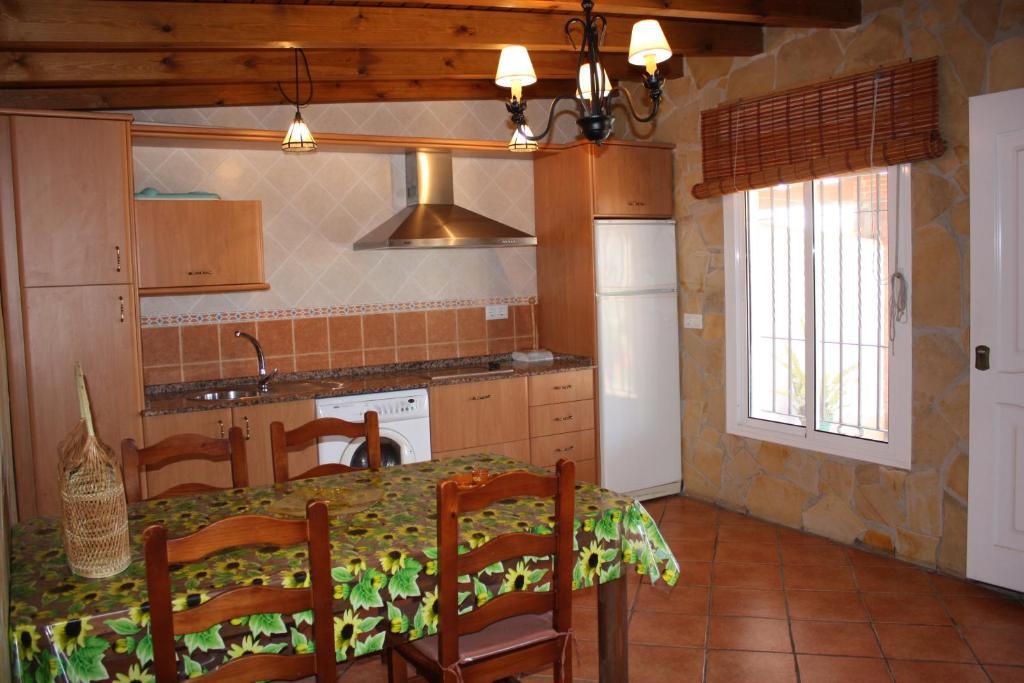 Villa Rosal- Solo Familias Y Parejas Conil De La Frontera Room photo